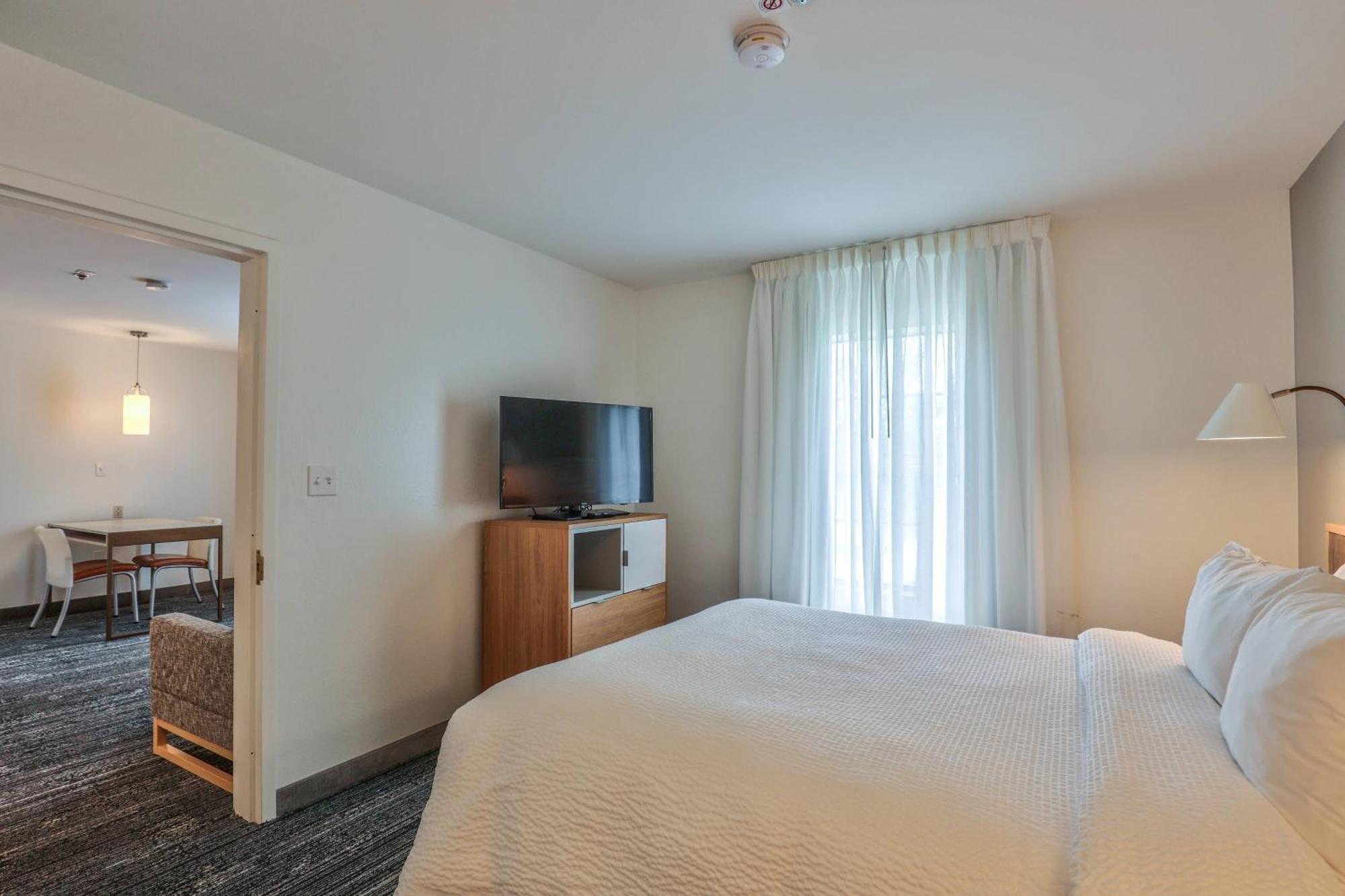 Alluxsuites At 1876, Ascend Hotel Collection Tallahassee Luaran gambar
